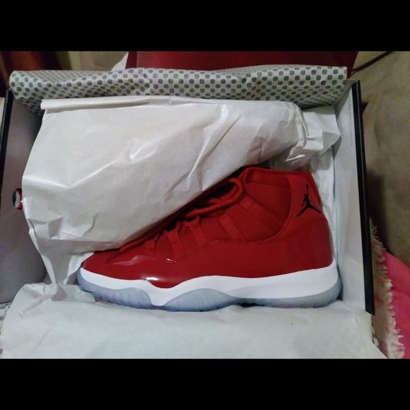 Jordan retro 11 and Jordan retro 13 - Picture 1 of 2